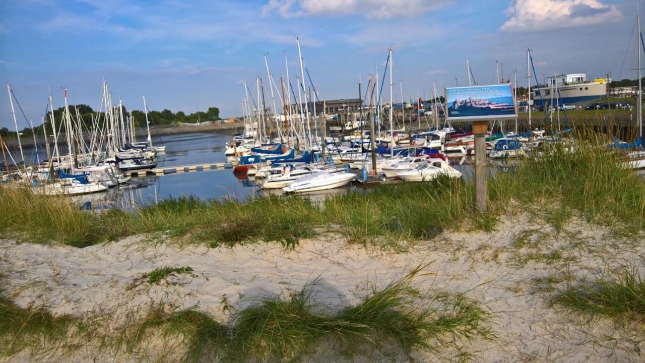 Friesenkate Bensersiel Esens Buitenkant foto
