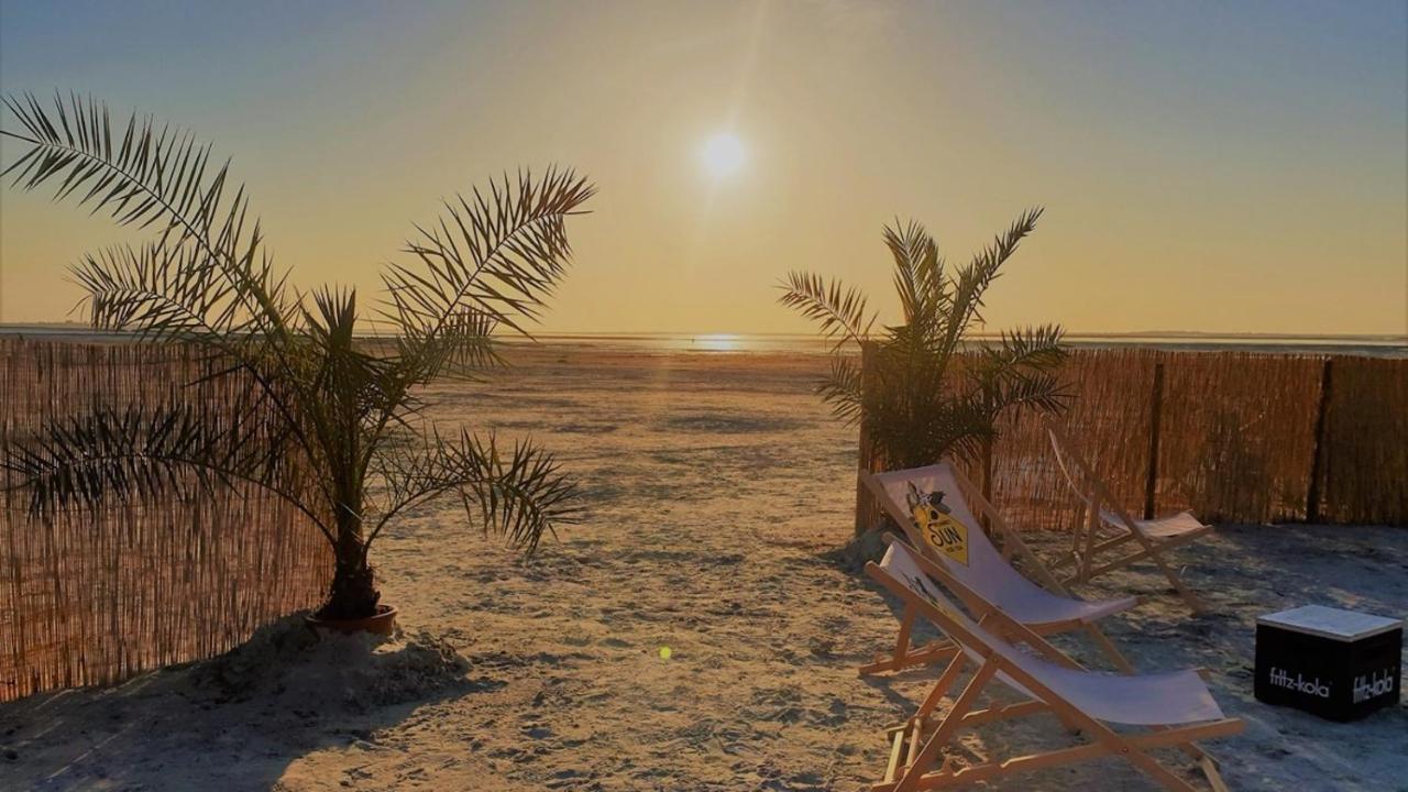 Friesenkate Bensersiel Esens Buitenkant foto