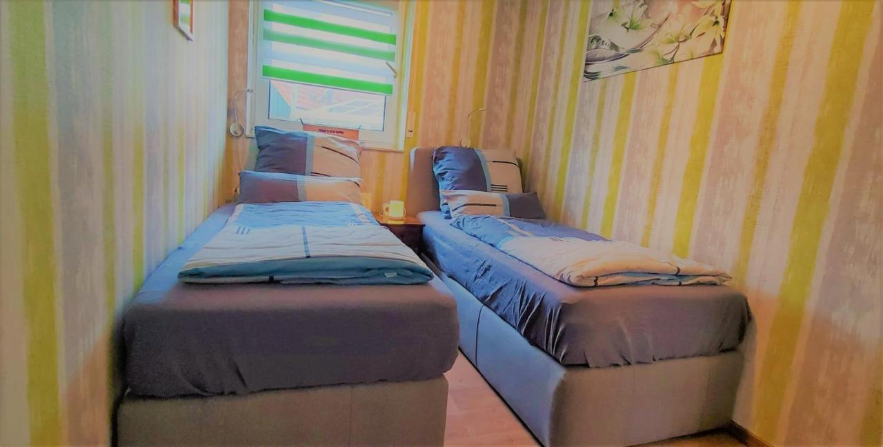 Friesenkate Bensersiel Esens Buitenkant foto